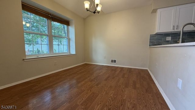 40 Whitby Cir, Franklin Twp., NJ 08873