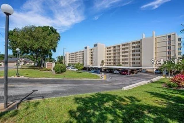 700 MIRROR TERRACE NW 507, Winter Haven, FL 33880