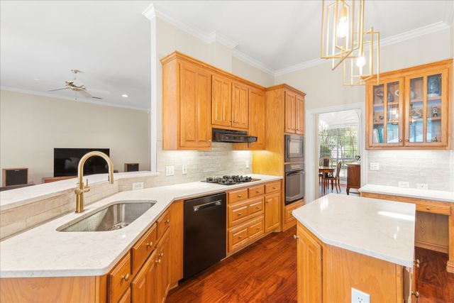 7505 Woodbridge Place, Garland, TX 75044