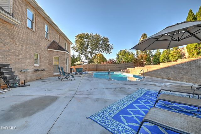 2308 Granite Drive, Johnson City, TN 37604