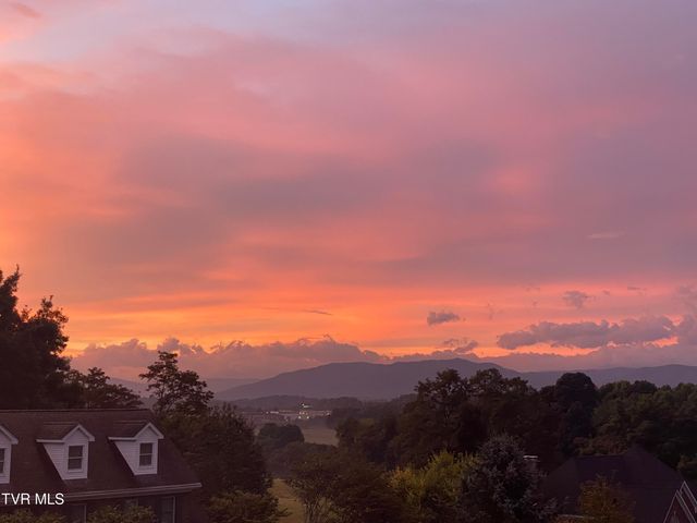 2308 Granite Drive, Johnson City, TN 37604