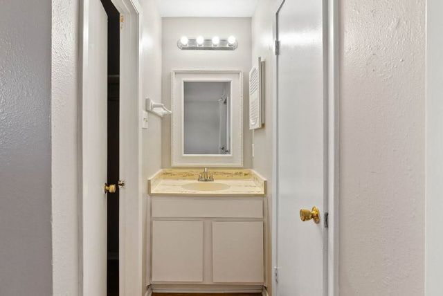 1410 Moore Ave, Portland, TX 78374