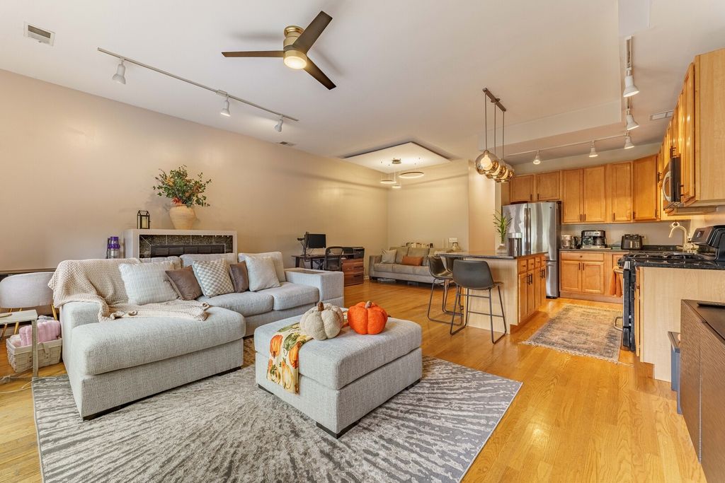4806 N Milwaukee Avenue 2W, Chicago, IL 60630 — photo 5