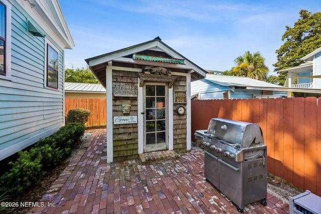 111 S 5TH Street, Fernandina Beach, FL 32034