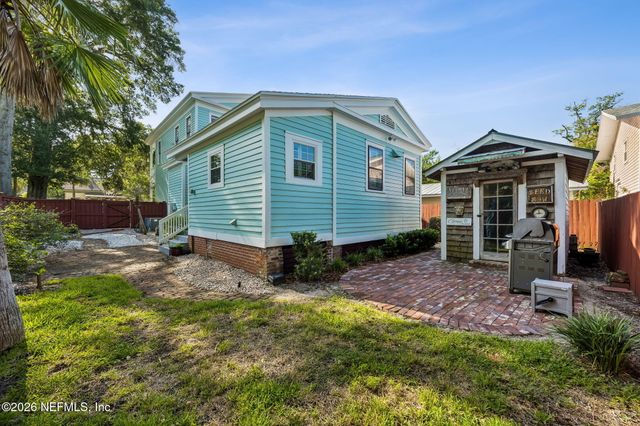 111 S 5TH Street, Fernandina Beach, FL 32034