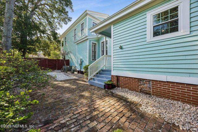 111 S 5TH Street, Fernandina Beach, FL 32034