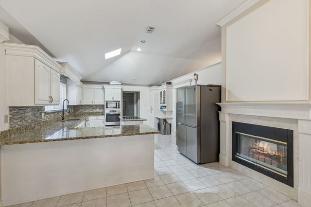 2915 Gainesborough Drive, Dallas, TX 75287