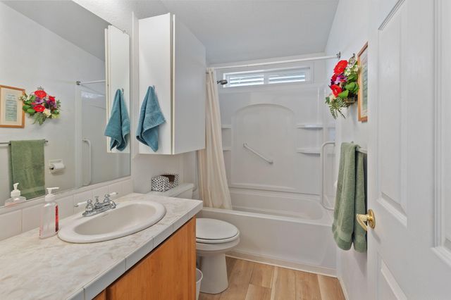 2398 Sasha Court, Grants Pass, OR 97527