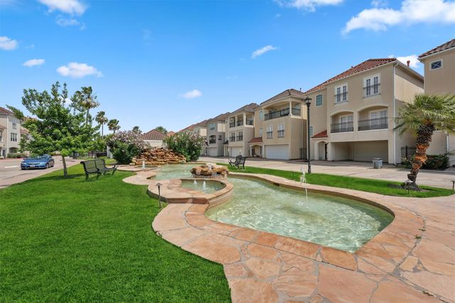 6107 S Arrowana Lane, Houston, TX 77036