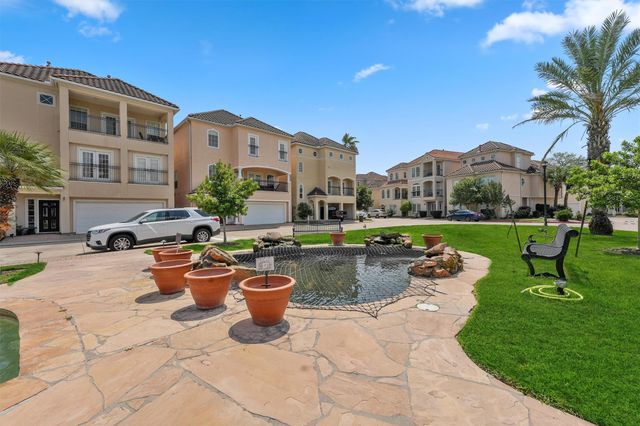 6107 S Arrowana Lane, Houston, TX 77036