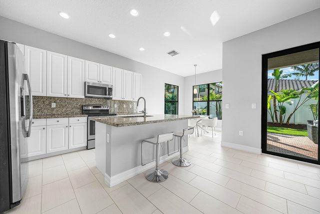 7866 Clay Mica Court, Delray Beach, FL 33446