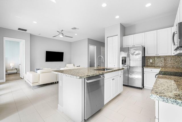 7866 Clay Mica Court, Delray Beach, FL 33446