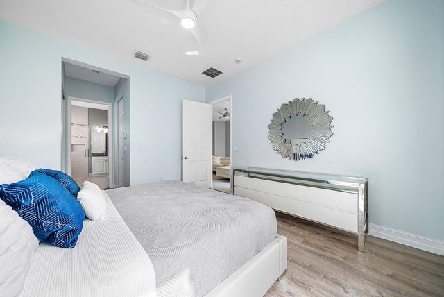 7866 Clay Mica Court, Delray Beach, FL 33446