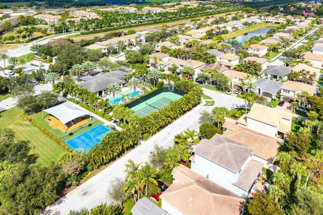 7866 Clay Mica Court, Delray Beach, FL 33446