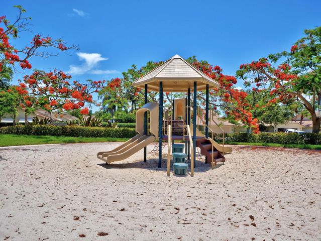 3013 30th Court, Jupiter, FL 33477