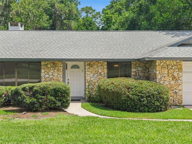 211 HICKORY DRIVE, Longwood, FL 32779