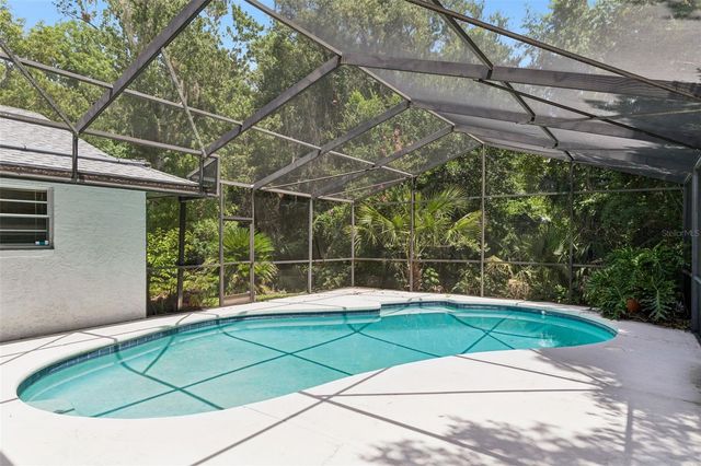 211 HICKORY DRIVE, Longwood, FL 32779