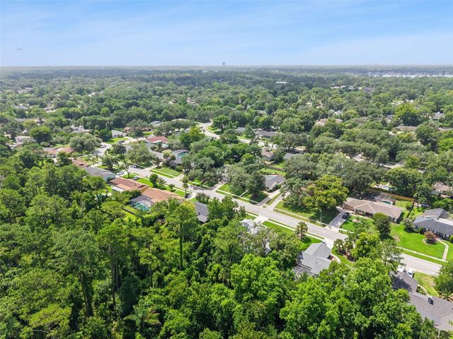 211 HICKORY DRIVE, Longwood, FL 32779