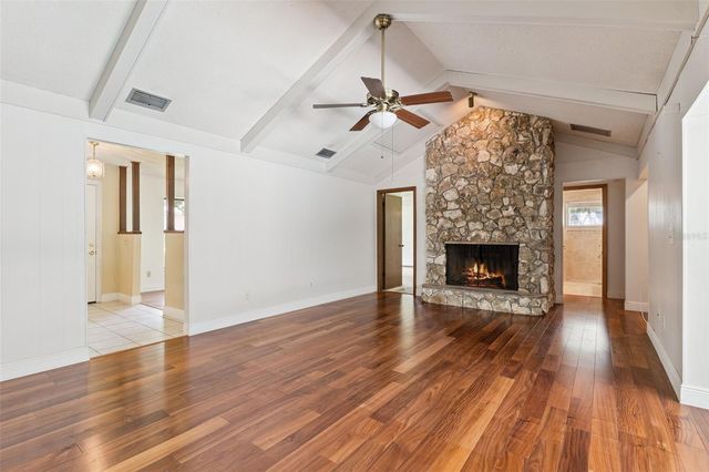211 HICKORY DRIVE, Longwood, FL 32779