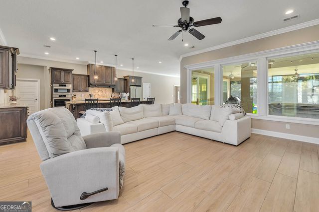 219 Fiddlers Cove Drive, Kingsland, GA 31548