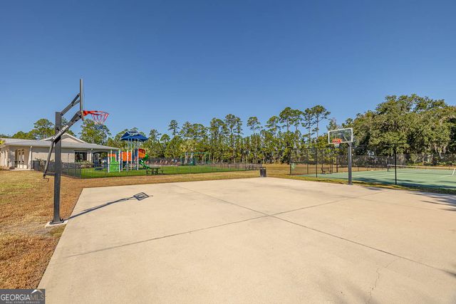 219 Fiddlers Cove Drive, Kingsland, GA 31548