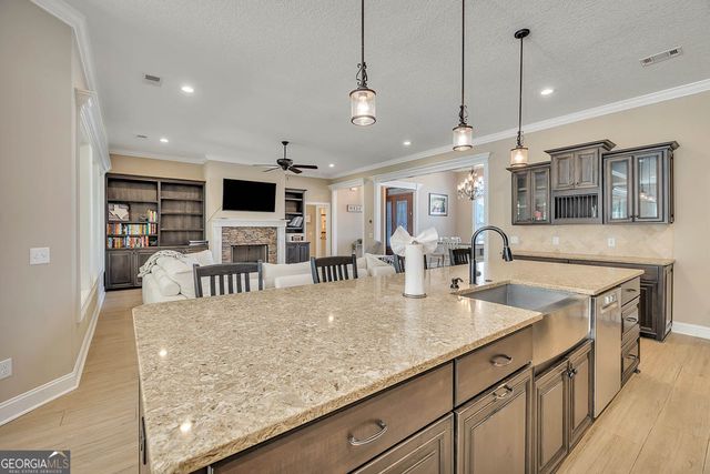 219 Fiddlers Cove Drive, Kingsland, GA 31548