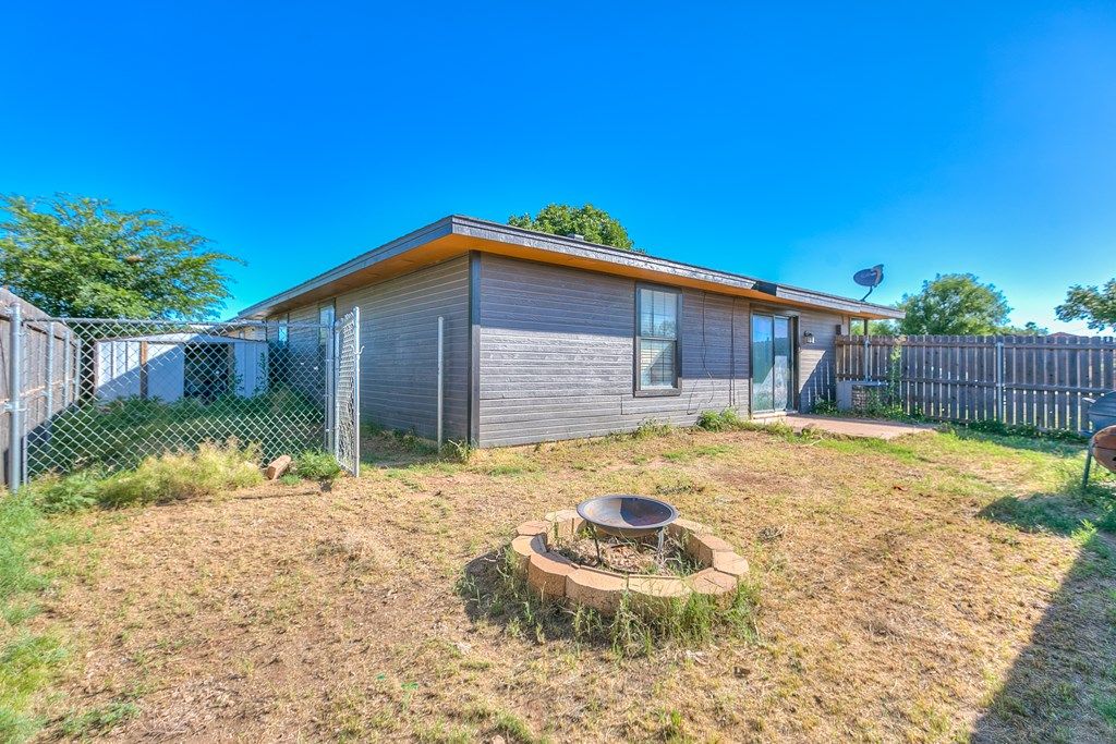 Image 23 of property listing at 3101 Grove Dr, San Angelo, TX 76903