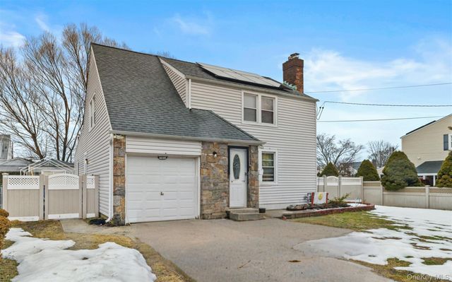 2933 Tulip Avenue, Baldwin, NY 11510
