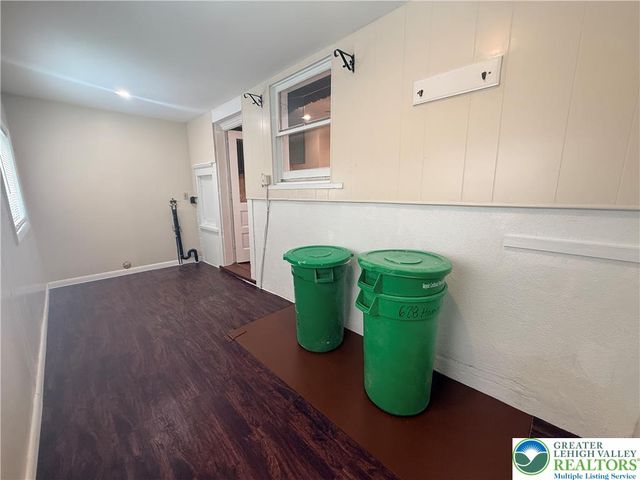 628 Hanover Avenue 2nd Fl, Allentown City, PA 18109