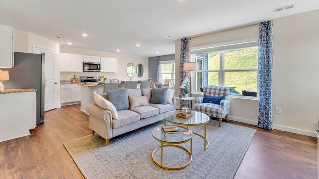 148 Evergreen Cir, Rossville, GA 30741