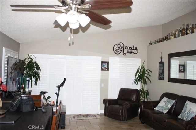 187 Mistletoe Drive, Corona, CA 92879