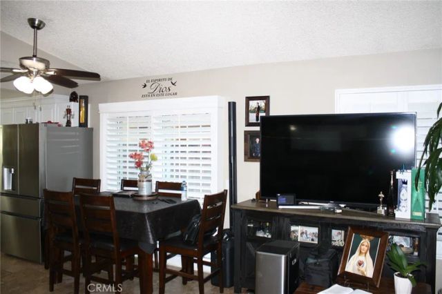 187 Mistletoe Drive, Corona, CA 92879
