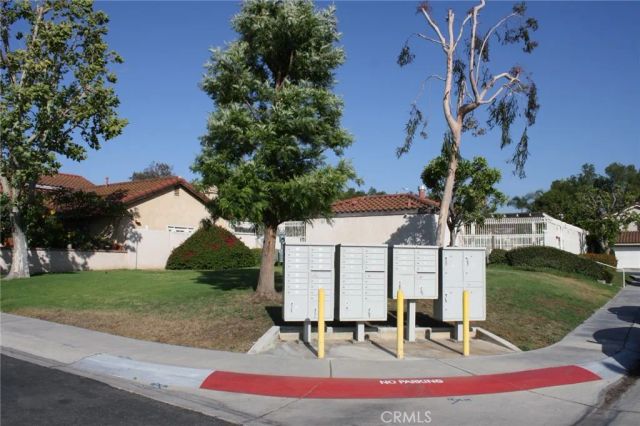 187 Mistletoe Drive, Corona, CA 92879