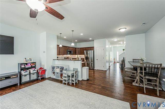 7455 Washington Arch Dr, Mechanicsville, VA 23111