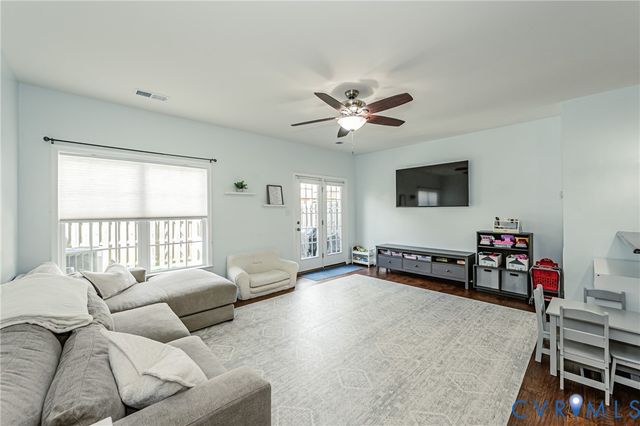 7455 Washington Arch Dr, Mechanicsville, VA 23111