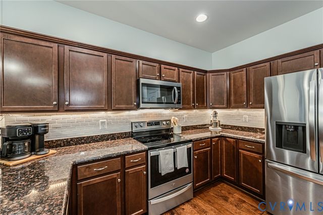 7455 Washington Arch Dr, Mechanicsville, VA 23111