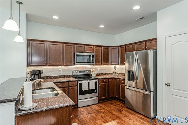 7455 Washington Arch Dr, Mechanicsville, VA 23111