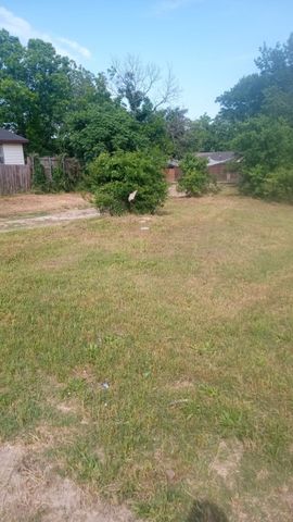 1818 S Ewing Avenue, Dallas, TX 75216