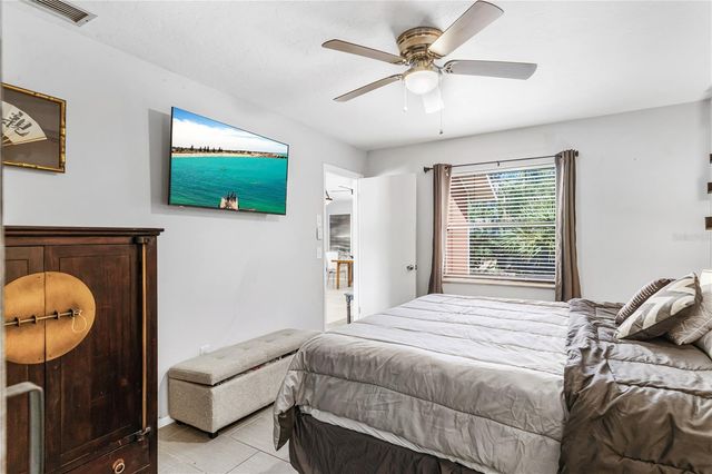 1276 REDSTART ROAD, Venice, FL 34293