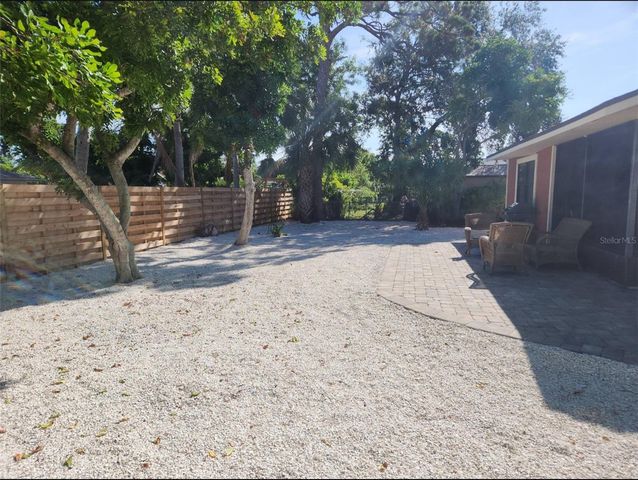 1276 REDSTART ROAD, Venice, FL 34293