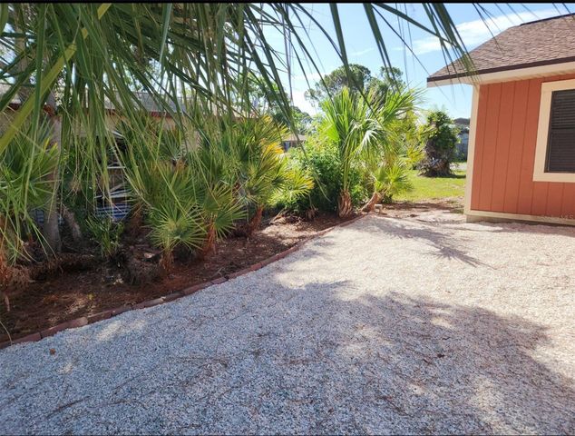 1276 REDSTART ROAD, Venice, FL 34293