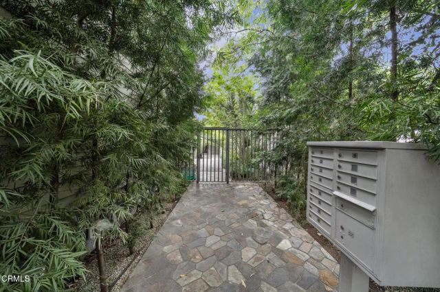364 N Avenue 53 9, Los Angeles, CA 90042