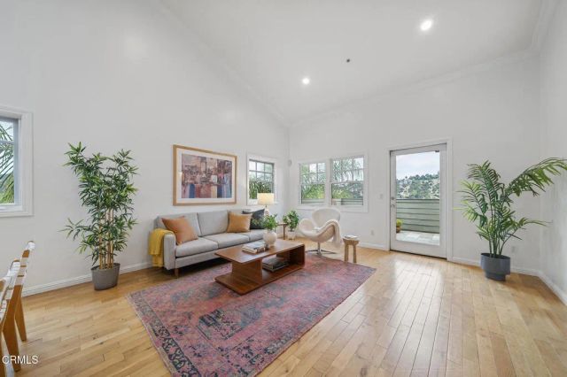 364 N Avenue 53 9, Los Angeles, CA 90042