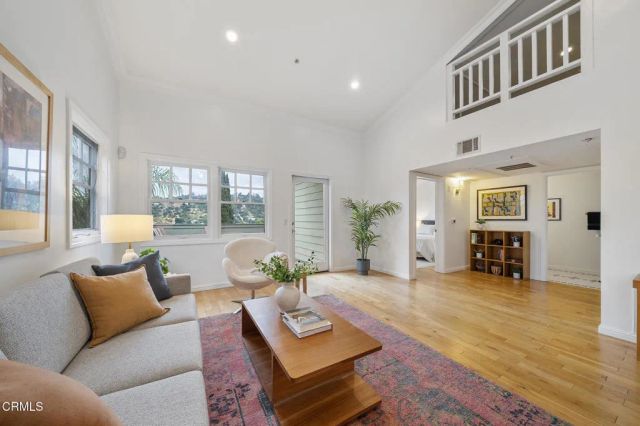 364 N Avenue 53 9, Los Angeles, CA 90042