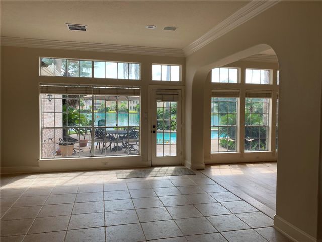 19818 Parkwater Circle, Katy, TX 77450