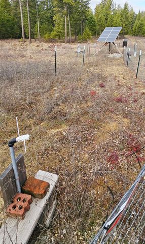 12818 E Bridges Rd, Elk, WA 99009