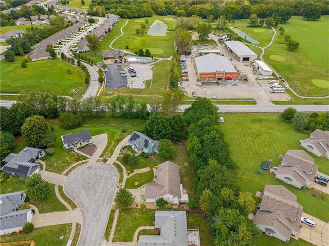 705 Pine Crest Avenue, Kearney, MO 64060