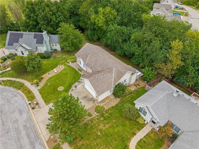 705 Pine Crest Avenue, Kearney, MO 64060