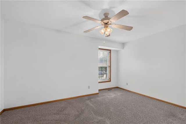 705 Pine Crest Avenue, Kearney, MO 64060