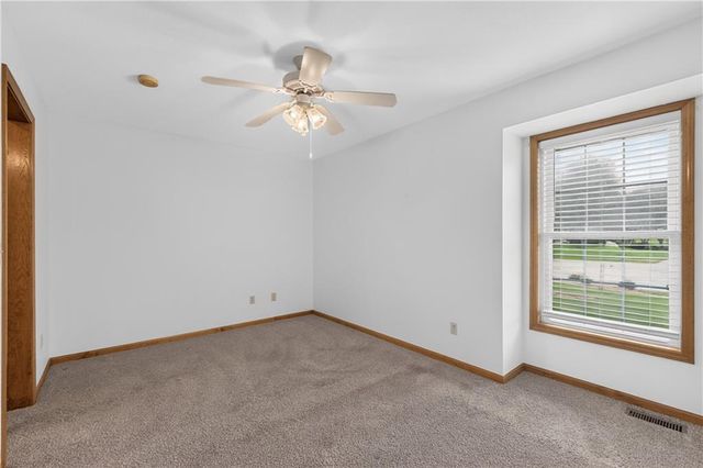 705 Pine Crest Avenue, Kearney, MO 64060